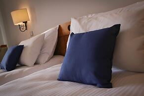 Calypso Hotel