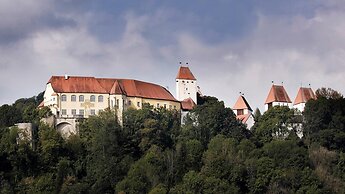 Hoftaferne Neuburg