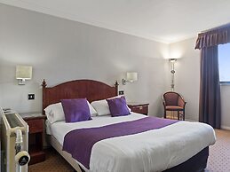 The Oaks Hotel