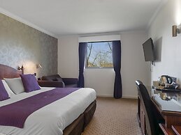 The Oaks Hotel