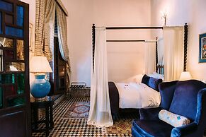 Riad Maison Bleue And Spa