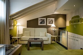 Costa Esmeralda Suites