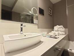 Costa Esmeralda Suites