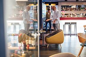 PeakTure Hotel Bucharest