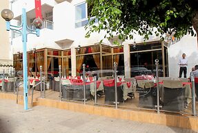 New Farah Hotel