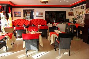 New Farah Hotel