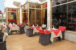 New Farah Hotel