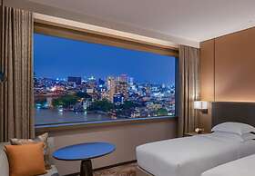 Millennium Hilton Bangkok