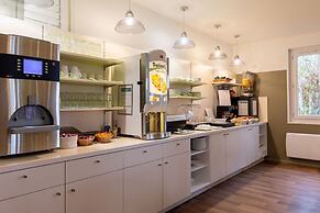 Sure Hotel by Best Western Plaisir