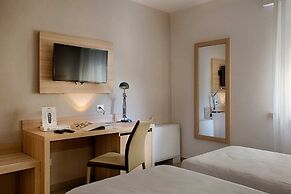 American Hotel
