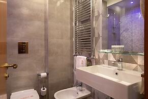 American Hotel