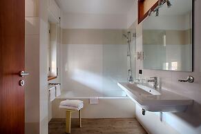 American Hotel
