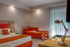 American Hotel