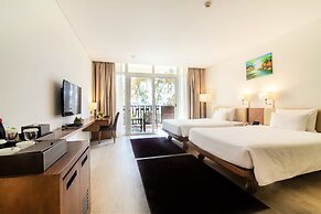 Sandy Beach Non Nuoc Resort