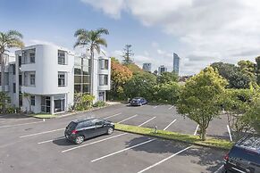 Carnmore Hotel Takapuna