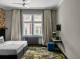 Numa Prague Root