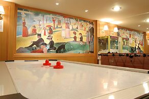 Grand Boss Hotel
