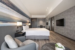 Lakeshore Hotel Metropolis