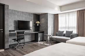 Lakeshore Hotel Metropolis