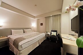 Harbor View Hotel