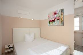 Relax Hotel & SPA Stuttgart