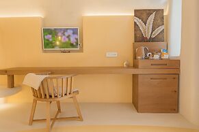 Chic Hotel Santorini