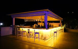 Azka Hotel