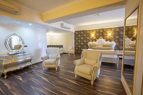 Azka Hotel