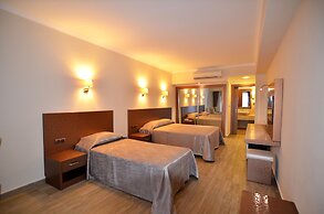 Azka Hotel