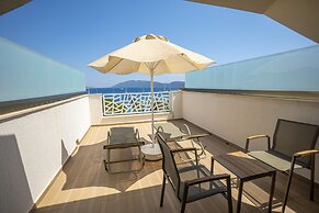 Azka Hotel