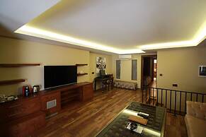 Azka Hotel