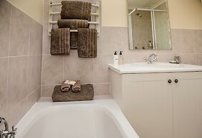 Summit Place Guest House