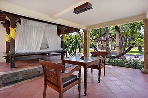 Vila Ombak Hotel