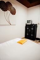 Ellie's Hotel