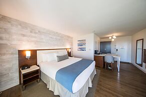 SeaCrest OceanFront Hotel