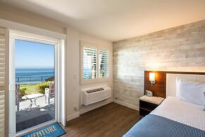 SeaCrest OceanFront Hotel