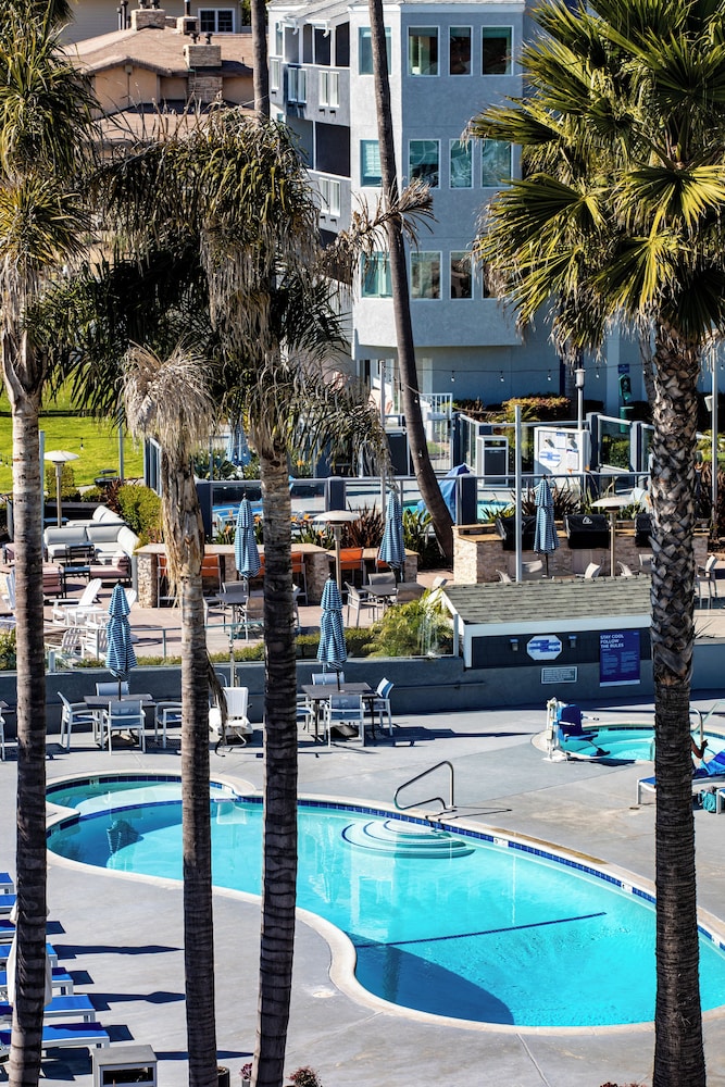 SeaCrest OceanFront Hotel