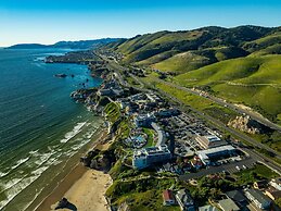 SeaCrest OceanFront Hotel