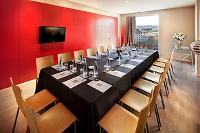 Olivia Plaza Hotel