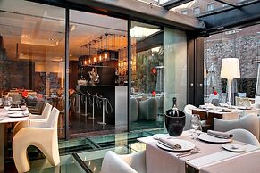Olivia Plaza Hotel