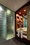 Olivia Plaza Hotel