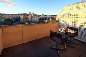 Olivia Plaza Hotel