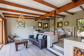 Hog Hollow Country Lodge