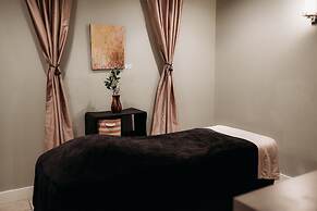 Summerland Waterfront Resort & Spa