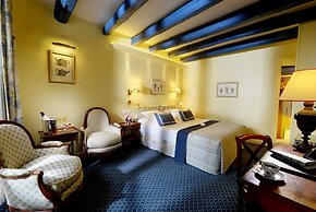 Le Relais Montmartre