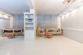 Wall Art Hotel