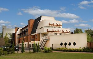 Holiday Beach Budapest Wellness & Conference Hotel