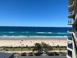 Hi Surf Beachfront Resort Apartments