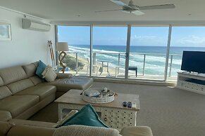 Hi Surf Beachfront Resort Apartments