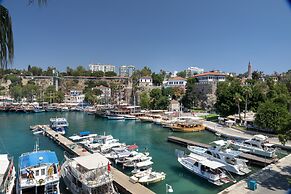 Adalya Port Hotel